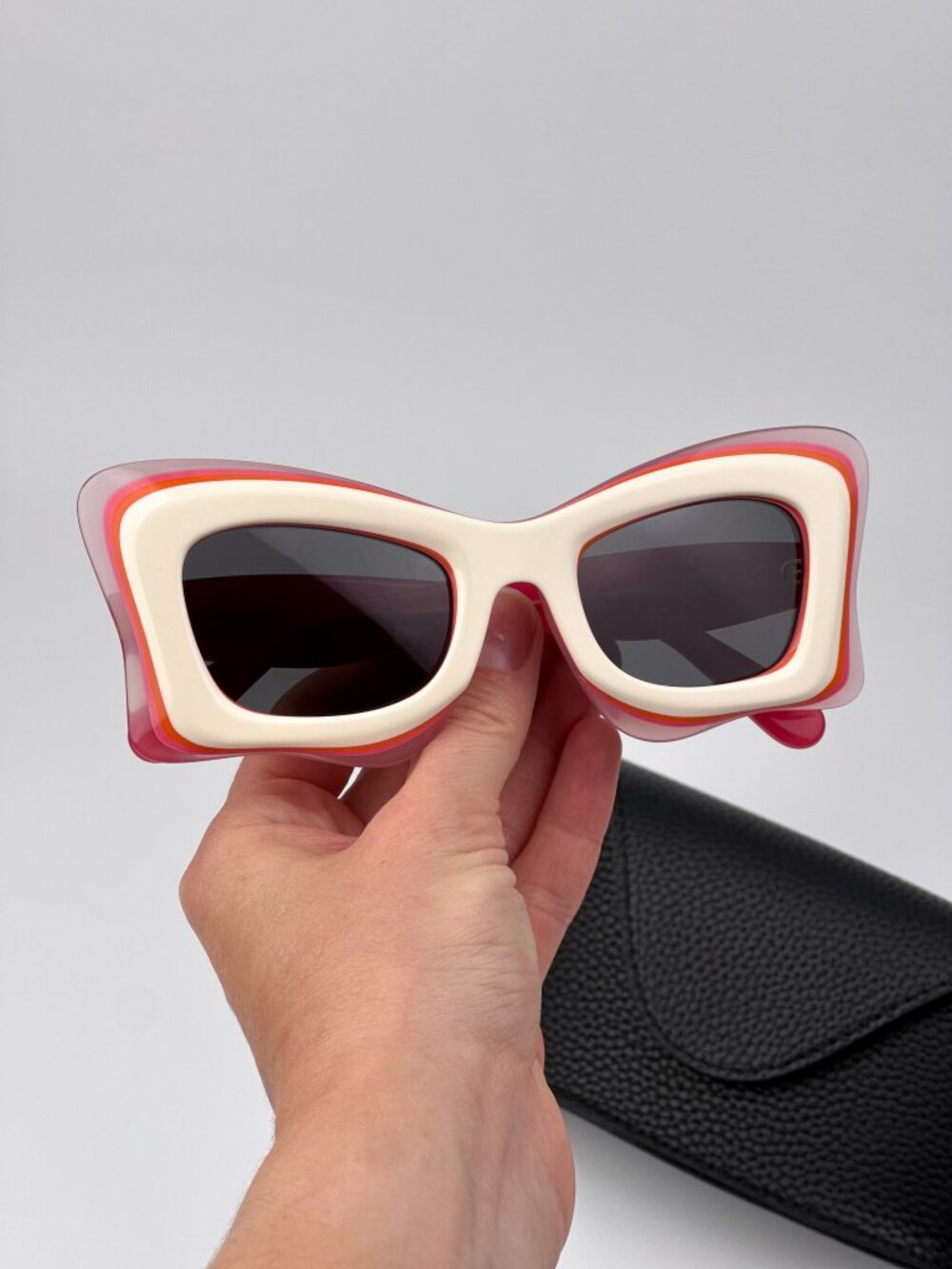 LOEWE LW40140U 59A IVORY PINK OPAL CAT EYE BUTTERFLY SUNGLASSES
